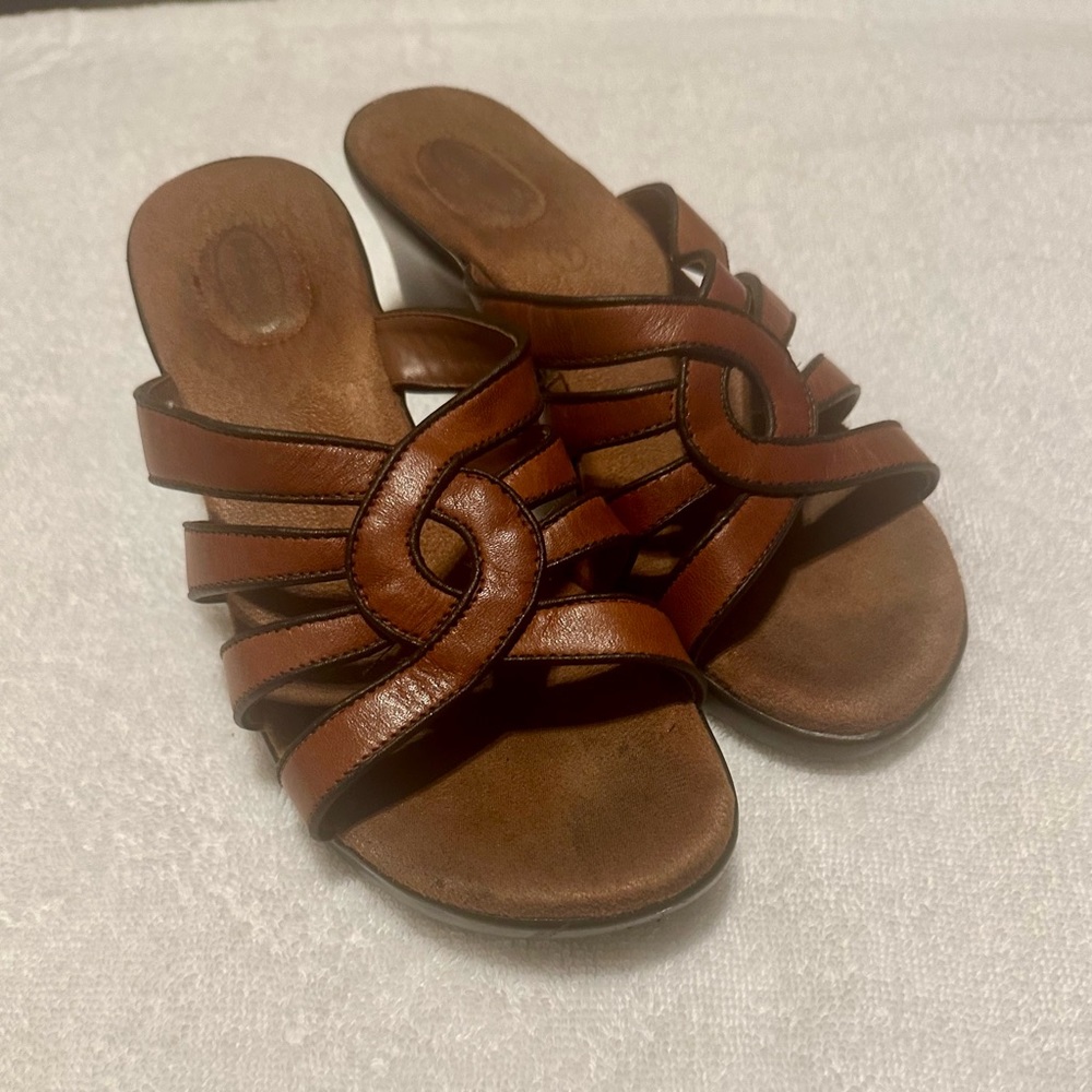 DR SCHOLL’S sandals